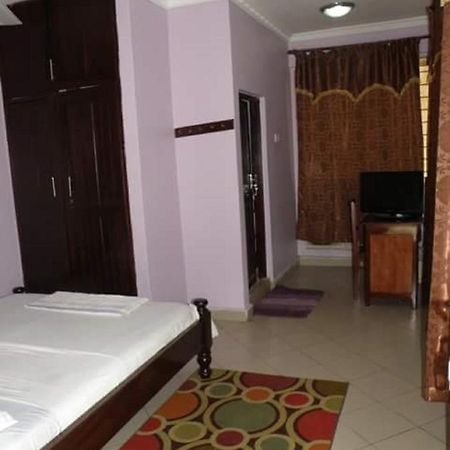 Kibodya Hotel Nkrumah Daressalam Exterior foto